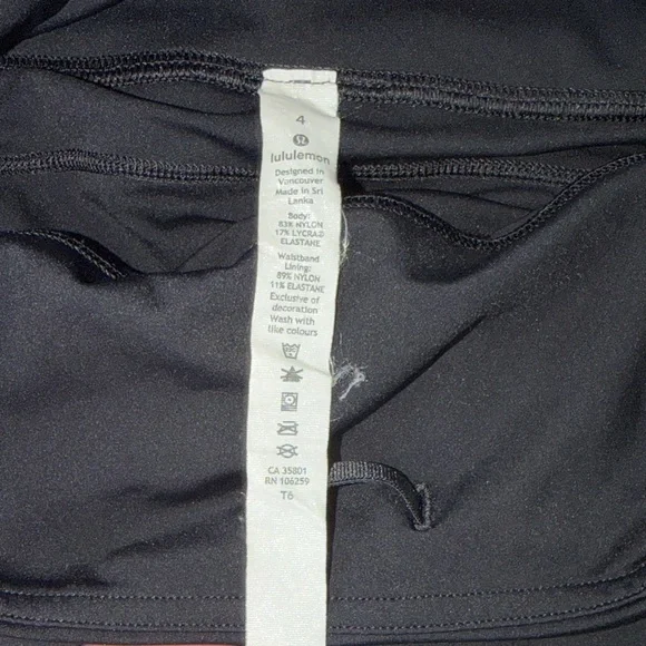 Lululemon 6" Fast and Free Black Bike Short - Picture 3 of 5